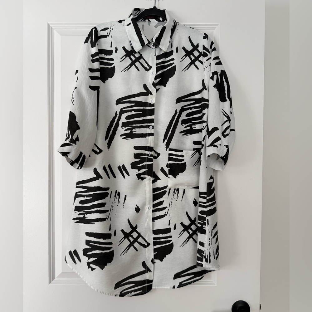 Stylish Black and White Midi Dress